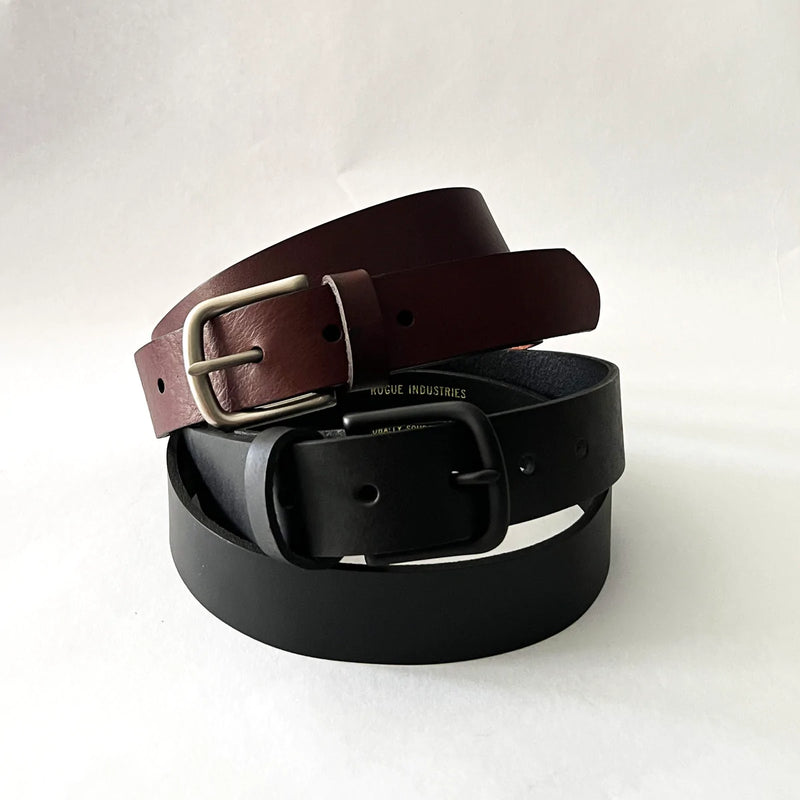 Three Tradevia Chamberlain Belts stacked on top of each other.